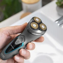 Afeitadora Cecotec Bamba PrecisionCare Titanium Perfectcut 8W acero inoxidable gris
