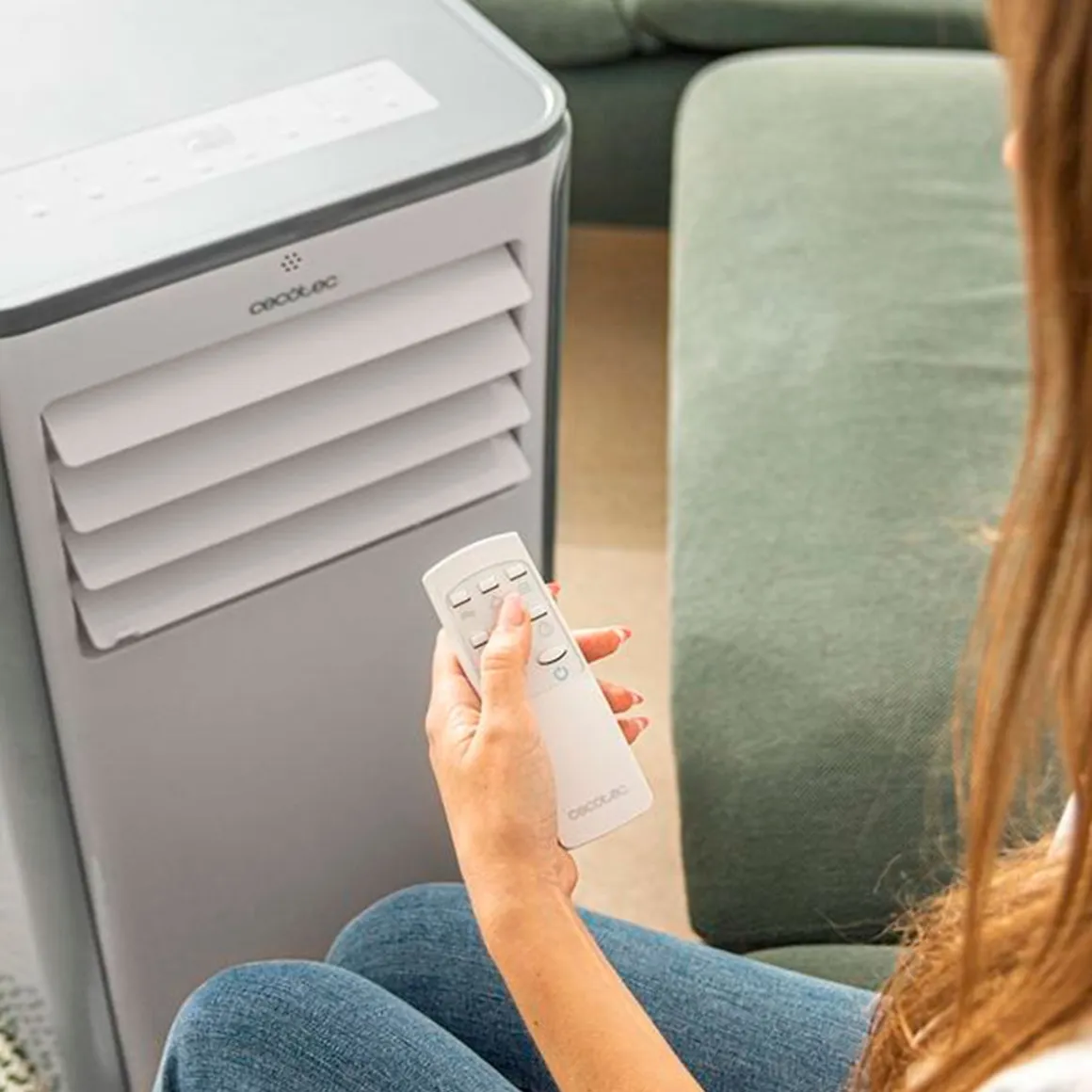 Aire acondicionado portátil Cecotec ForceClima 9400 Soundless Heating con mando 1010W 9000btu A blanco/inox