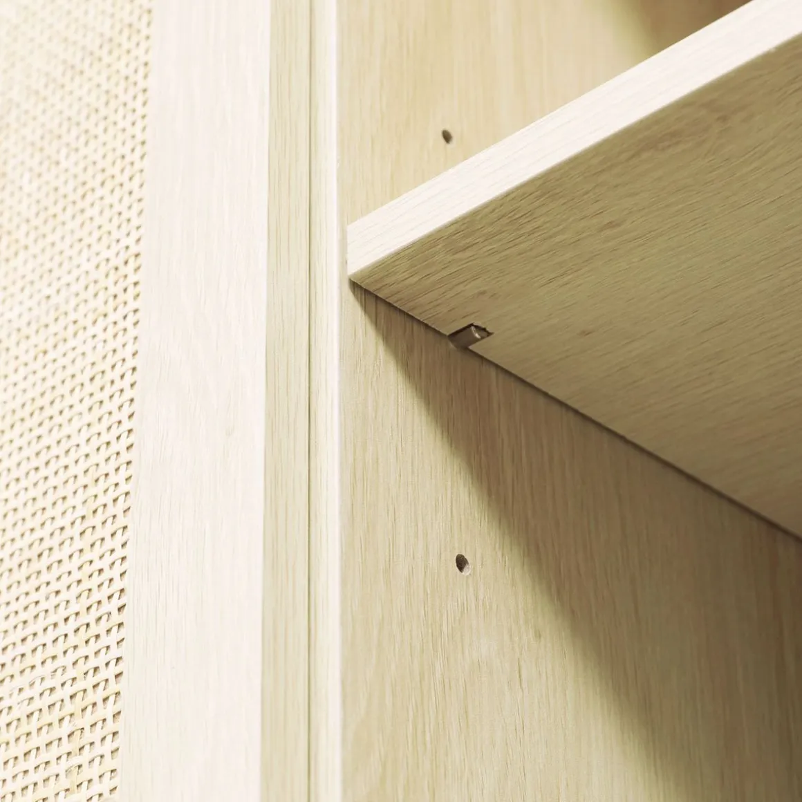 Aparador Daiki Homcom 3 puertas natural 70x136x41 cm