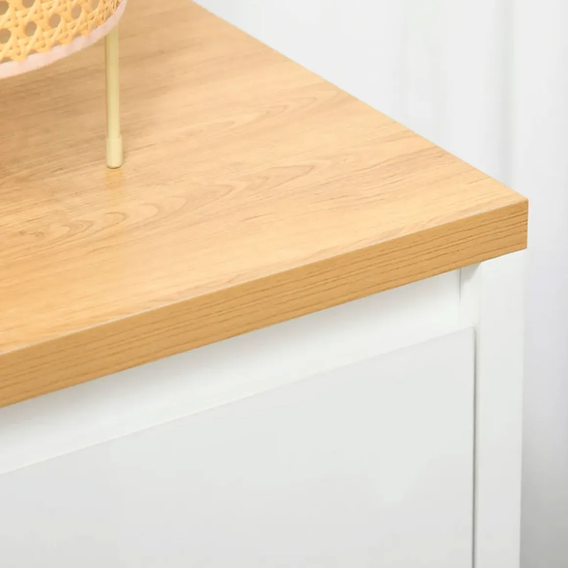 Aparador Miary Homcom 2 puertas + 1 estante ajustable blanco 75x80x37 cm