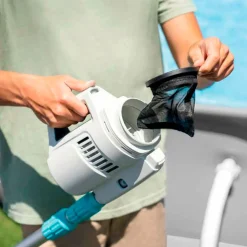 Aspirador de piscina Intex manual con accesorios batería recargable