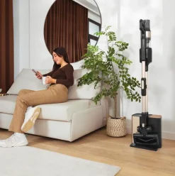 Aspirador vertical Cecotec Conga Rockstar 5500 Hurricane Station Flex 700W base de autovaciado negro