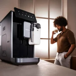 Cafetera automática Cecotec Cremmaet Lungo Latte 19 bares 2L molinillo negro