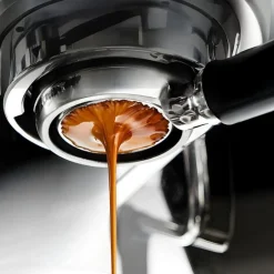 Cafetera Cecotec Baristeo Brava 2 tazas 4 vaporizadores 15 bares