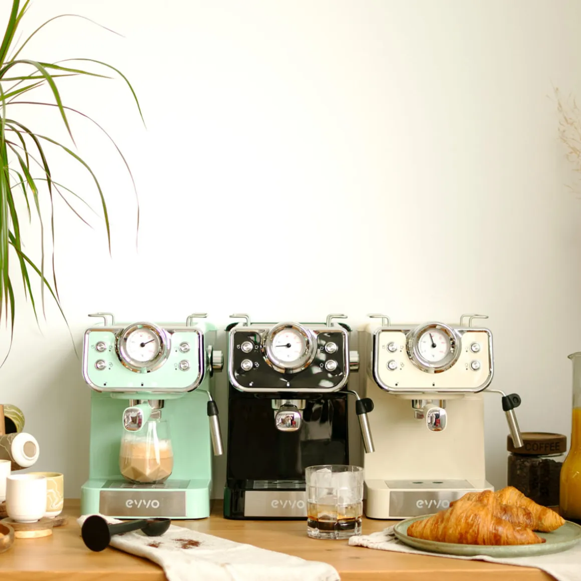 Cafetera espresso Intensa Retro Evvo 15 bares 1,5L brazo doble