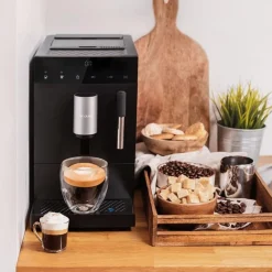 Cafetera super automática Cecotec Cremmaet Commpact Steam vaporizador orientable 1,1L negro