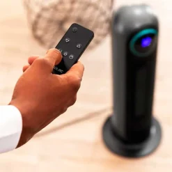 Calefactor cerámico Ready Warm 10150 Smart Ceramic Pro Cecotec 2200W pantalla LED con mando negro