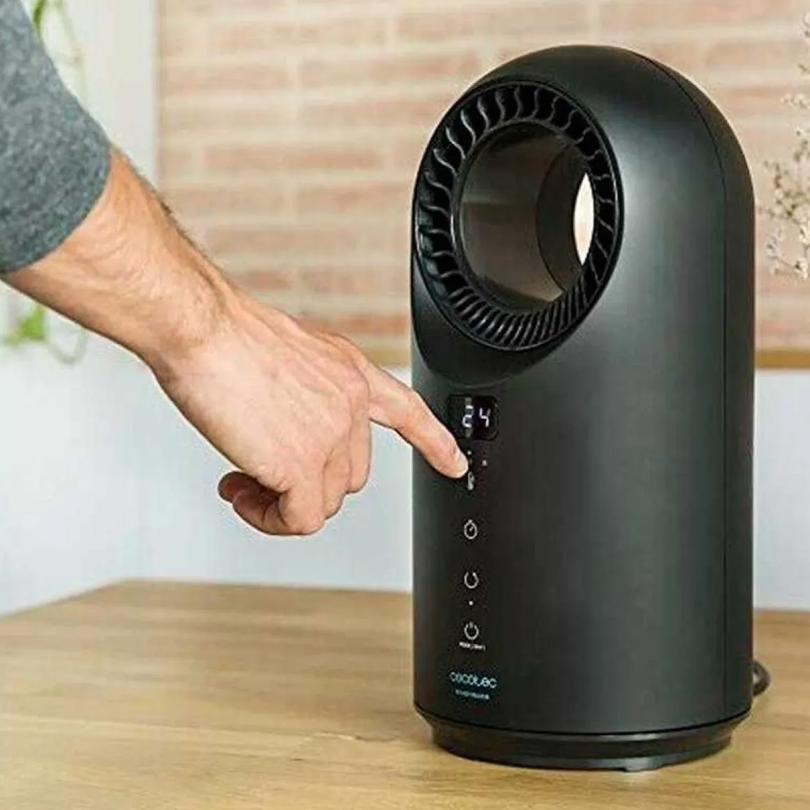 Calefactor Ready Warm 8400 Bladeless Connected 1500W Wifi oscilante/panel táctil negro