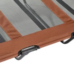 Cama para mascotas elevada PawHut marrón 23x122x92 cm