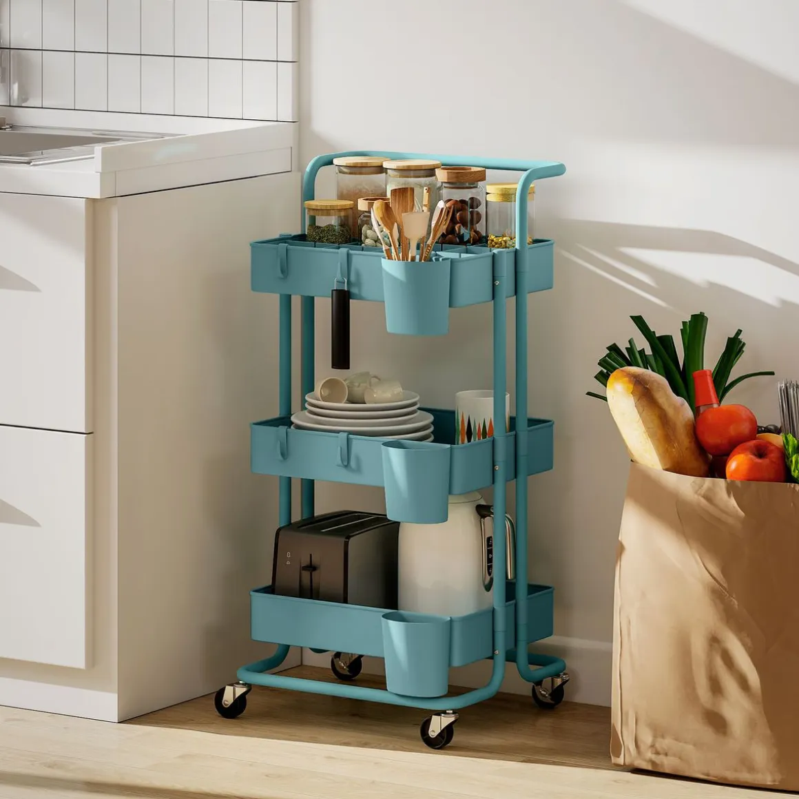 Carrito auxiliar Nuvem Homcom 3 niveles con ganchos y cestas 86,5x42x38 cm