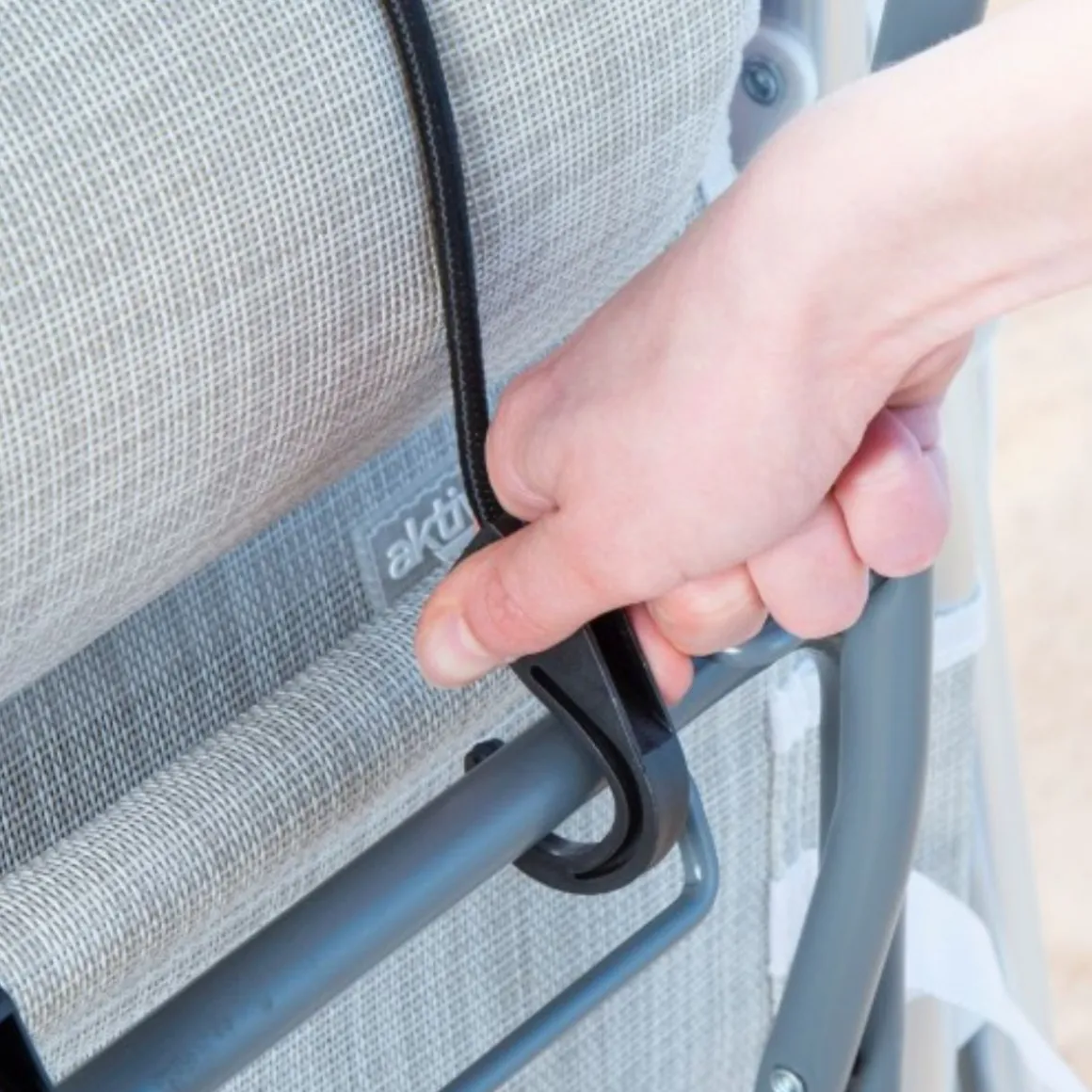 Carrito multiusos plegable con ruedas + cuerda de sujeción gris 100x55x40 cm