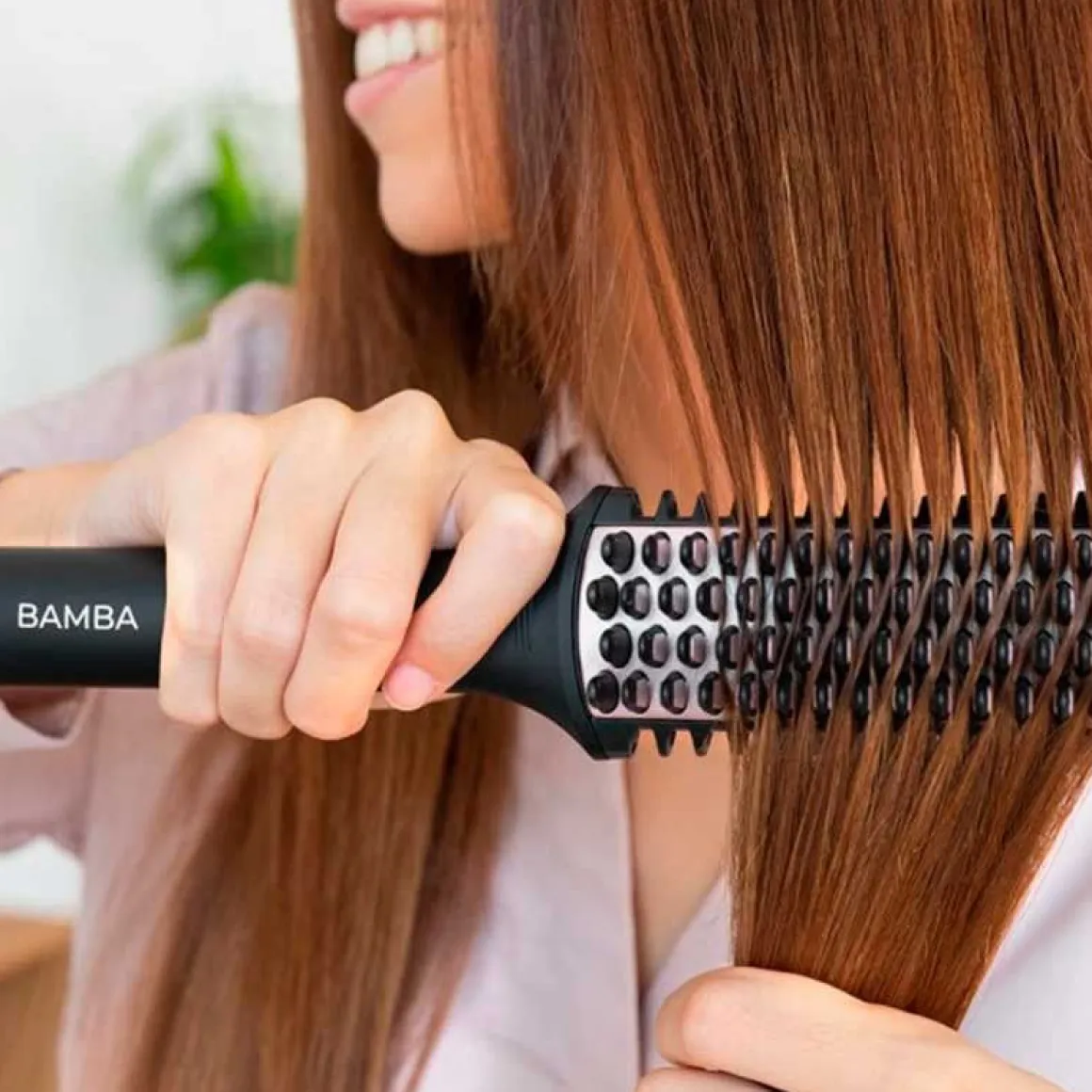 Cepillo alisador Bamba InstantCare 1200 Look Brush Cecotec 180ºC revestimiento cerámico/turmalina
