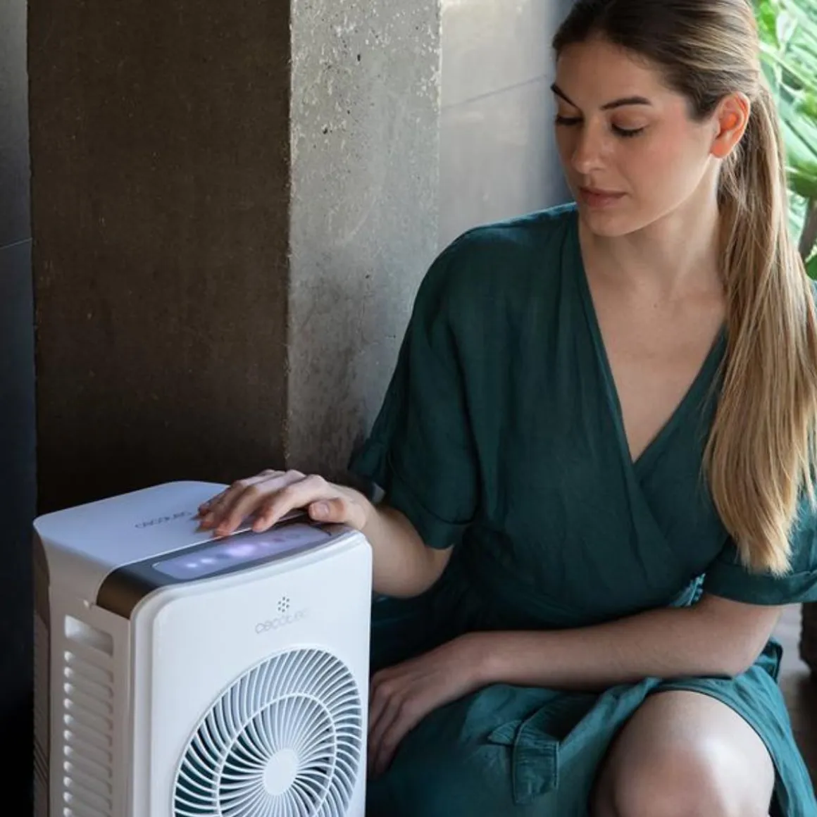 Climatizador evaporativo Cecotec EnergySilence 3500 Cool Compact Smart 65W 3,5L blanco