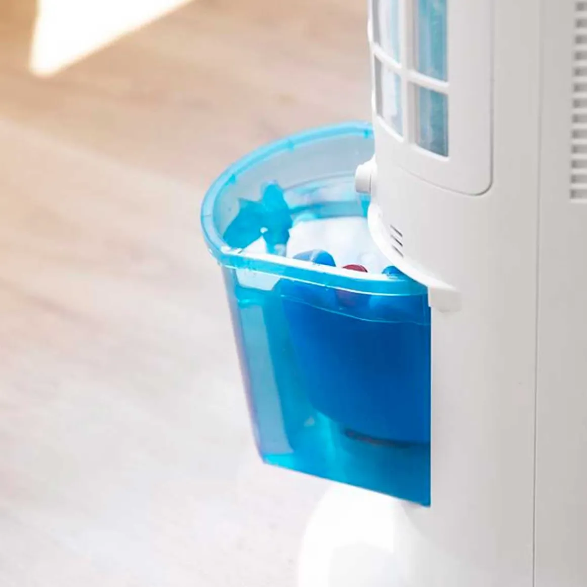 Climatizador evaporativo Cecotec EnergySilence 2000 Cool Tower blanco