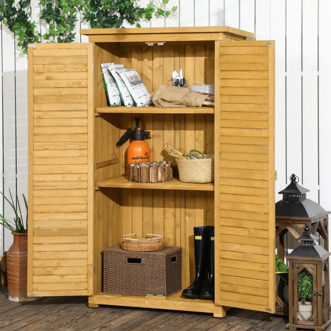Cobertizo de jardín Wood Outsunny 2 puertas + 3 estantes interiores natural 160x87x46,5 cm