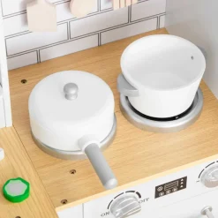 Cocina infantil Homcom con accesorios +3A blanco 87x82x65 cm