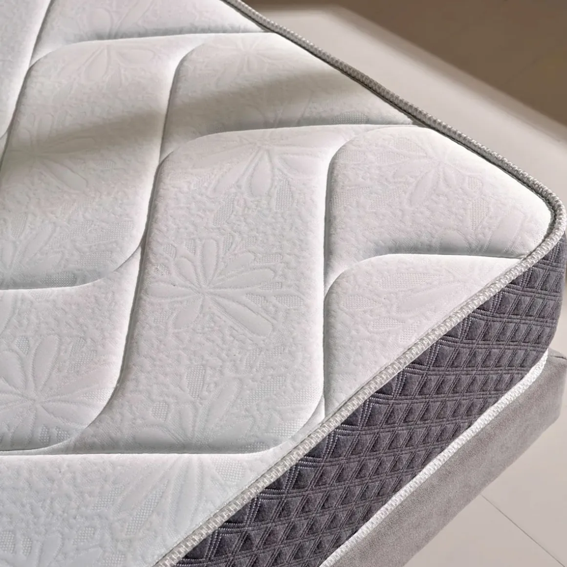 Colchón viscoelástico Grafeno Therapy sistema Air-Fresh Grafeno con efecto nube blanco/gris 22 cm