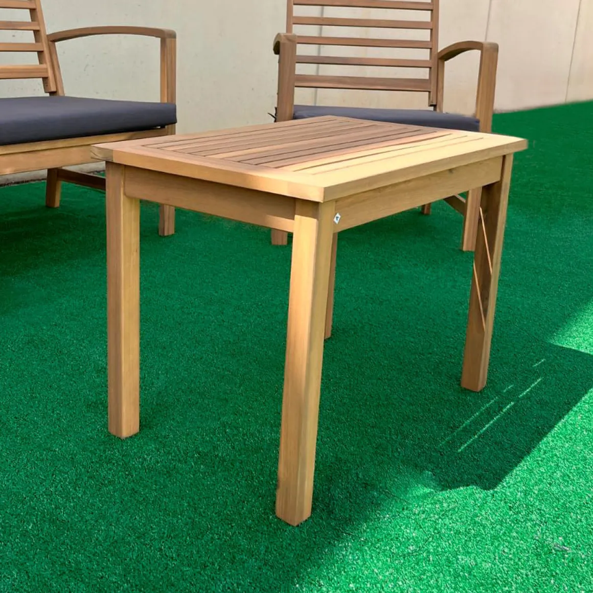 Conjunto de jardín Acacia sofá + 2 sillas + mesa natural/gris
