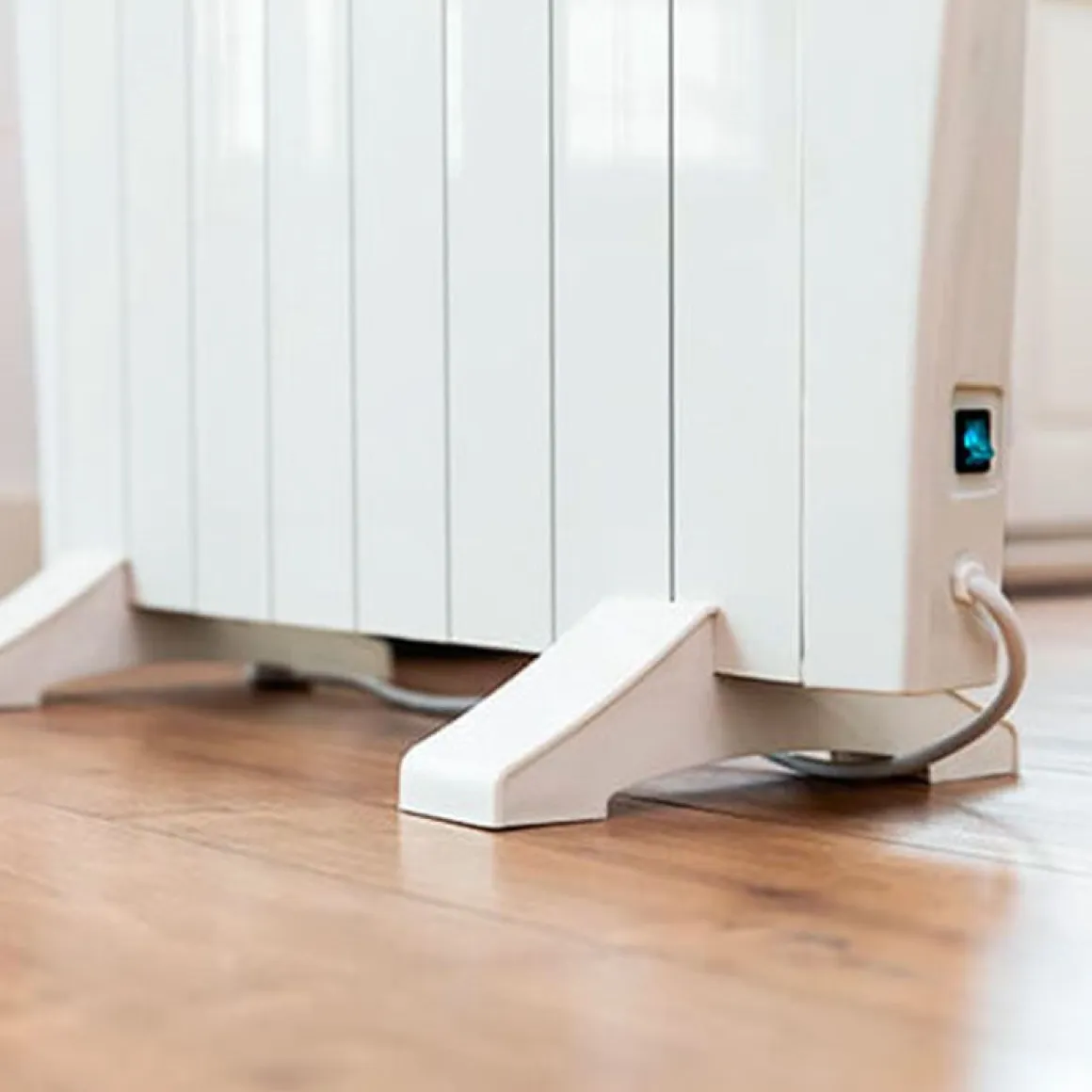 Emisor térmico Ready Warm 1800 Thermal Connected Cecotec 1200W control Wifi vía Smartphone blanco