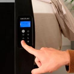 Emisor térmico Ready Warm 1200 Thermal Black Cecotec 900W con mando/programador negro