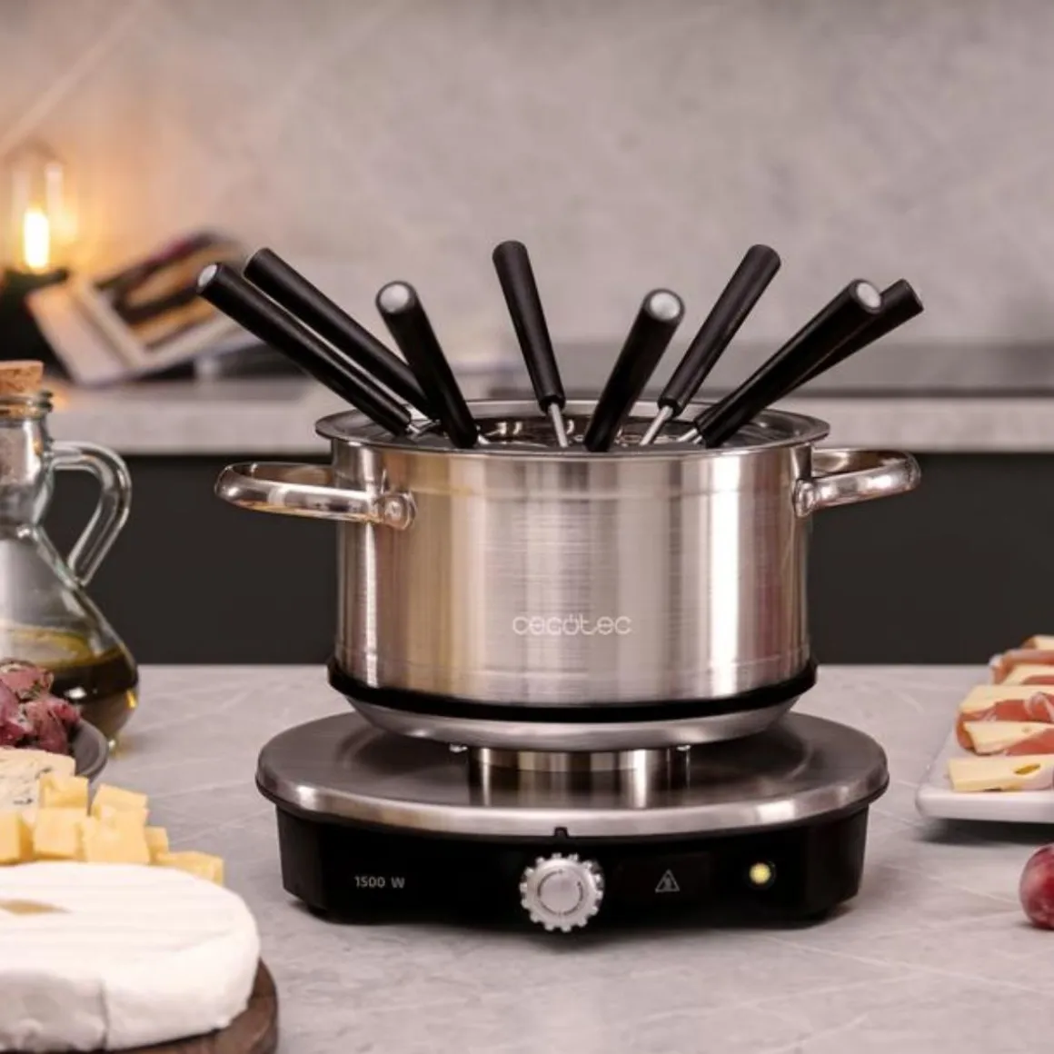 Fondue eléctrica Cecotec Fun Gourmetfondue Advance 1500W con 8 tenedores 1,7L acero inoxidable
