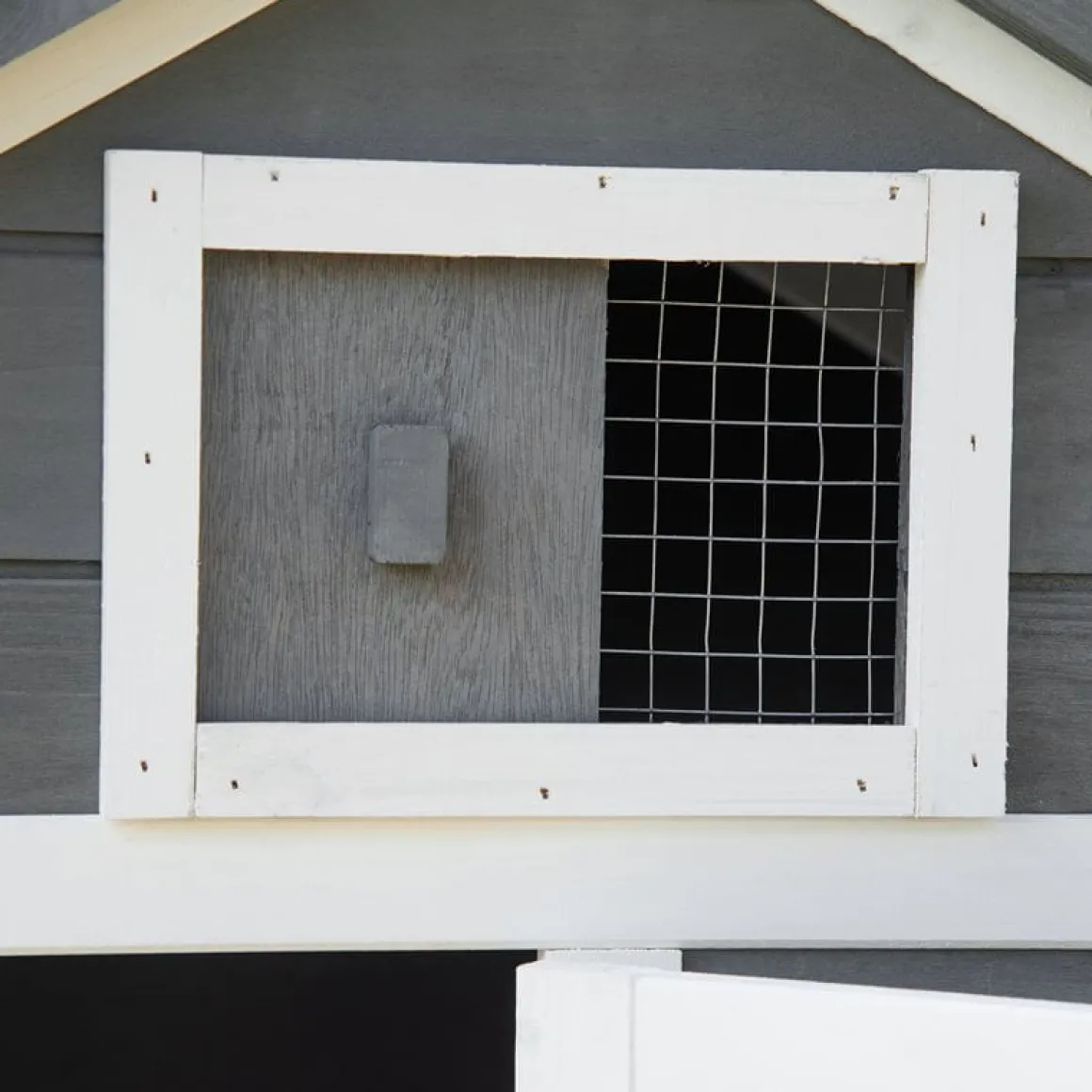 Gallinero PawHut madera gris/blanco 87x150,5x54 cm