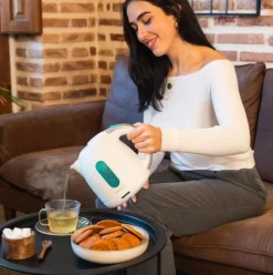 Hervidor de agua Cecotec Thermosense 140 2200W base con giro 1L blanco
