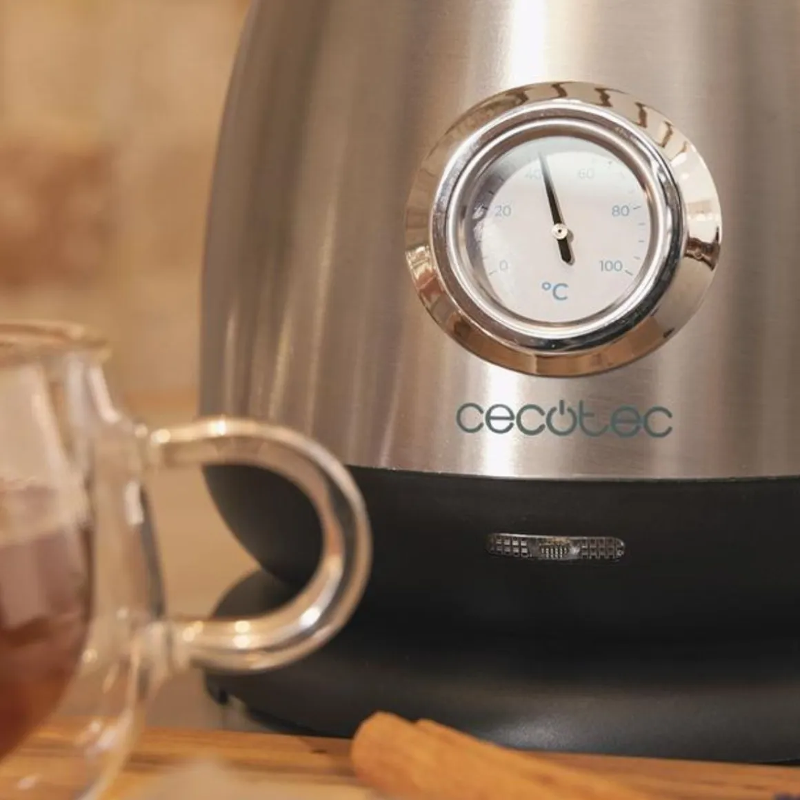 Hervidor de agua Cecotec Thermosense 620 Retro 2200W 1,7L inox