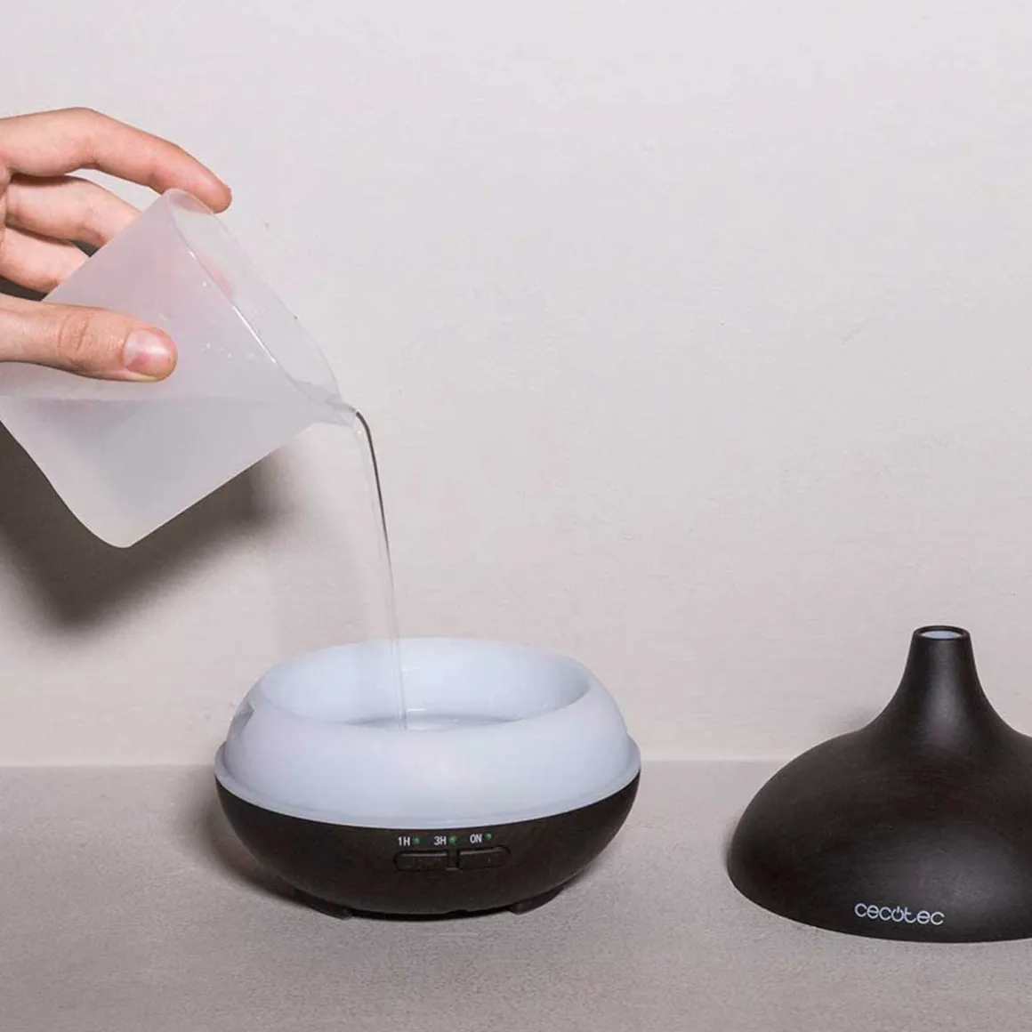 Humidificador Cecotec Pure Aroma 150 Yin/Yang luz LED 150ml