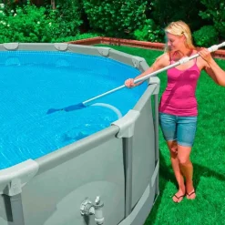Kit de manteniemiento para piscina Deluxe Intex con mango telescópico