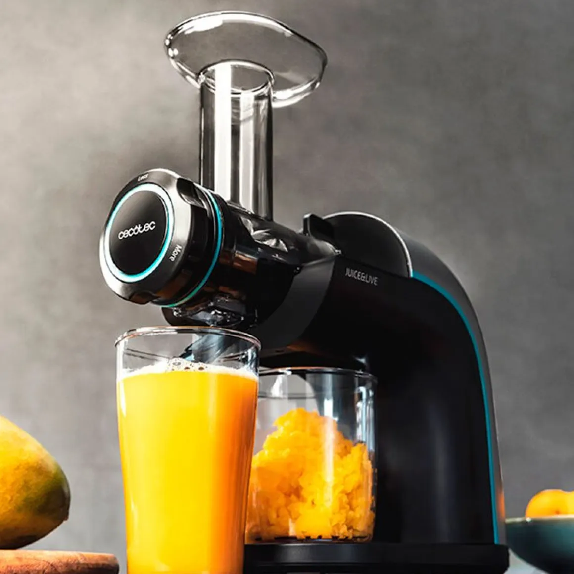 Licuadora de prensa fría Juice&Live 2000 EasyClean 150W 70 rpm 3 niveles negro