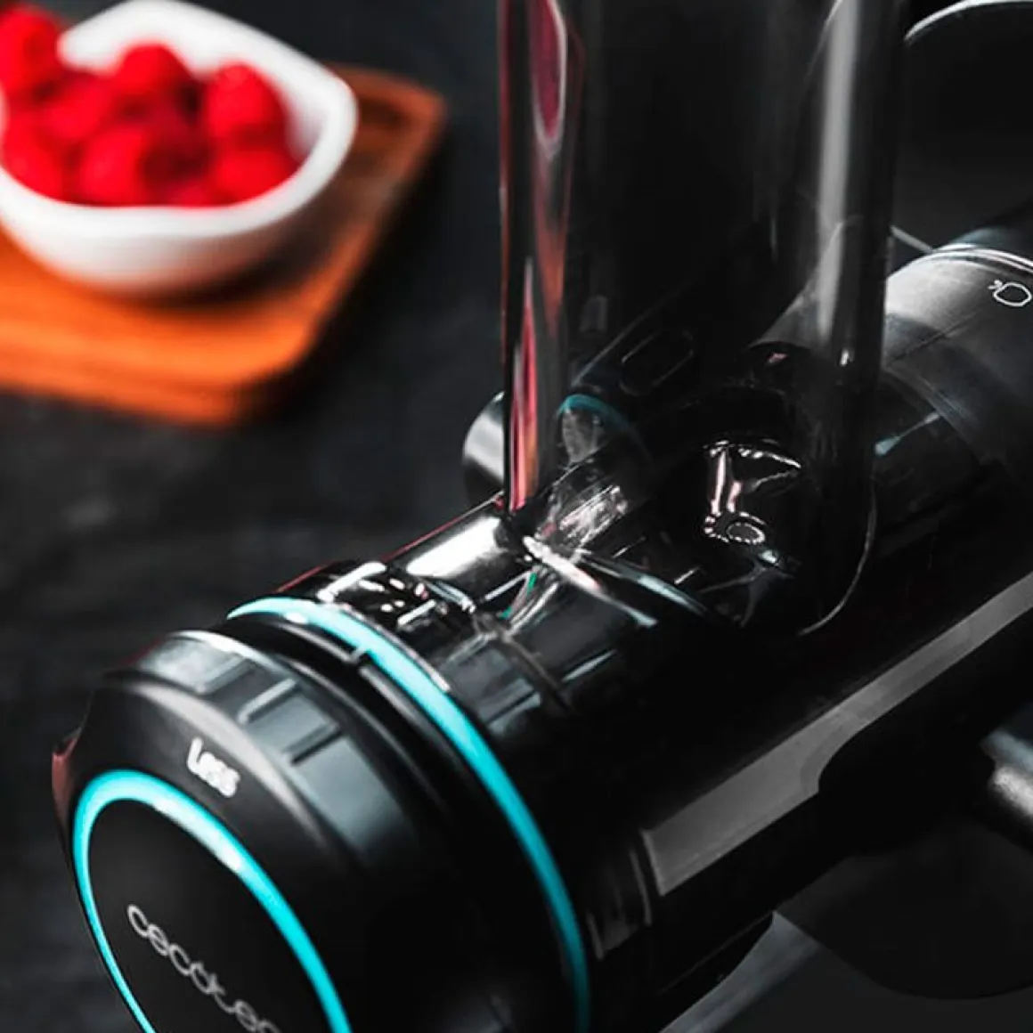 Licuadora de prensa fría Juice&Live 2000 EasyClean 150W 70 rpm 3 niveles negro
