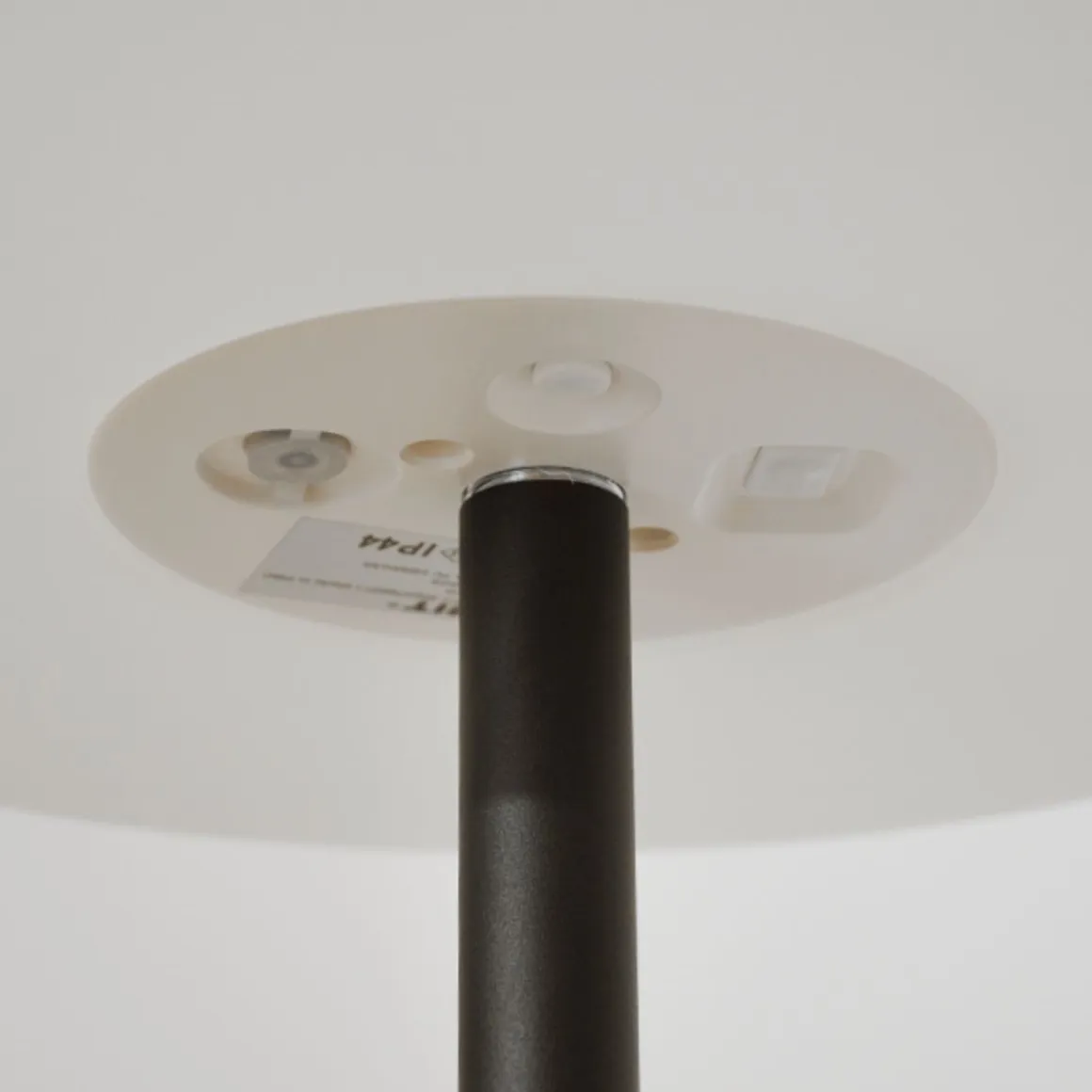 Lámpara de pie Biana Lumit portátil LED RGB con USB + mando blanco Ø34x150 cm