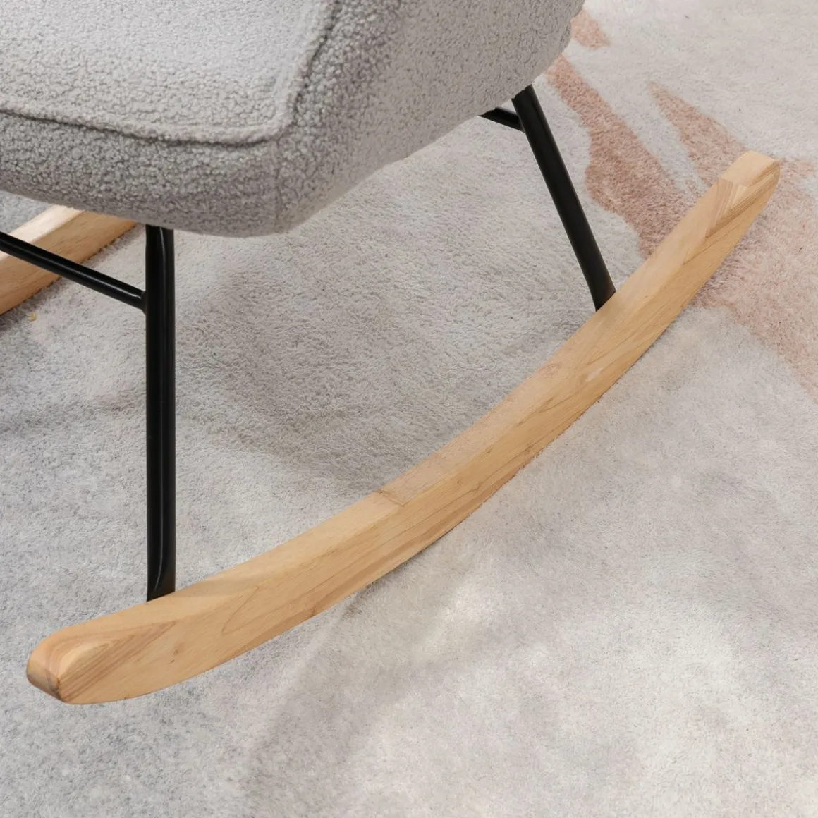 Mecedora Miko Homcom terciopelo patas de madera gris 101x71x92 cm