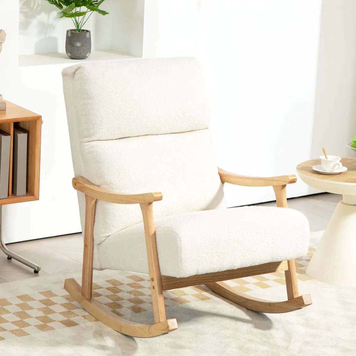 Mecedora Shava Homcom tapizado borrego con reposabrazos crema 98x65x90 cm