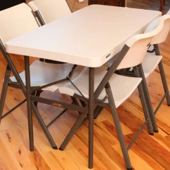 Mesa plegable Lifetime 4 personas forma rectangular 74x122x61 cm