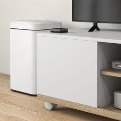 Mueble de TV Okami Homcom armario + 2 estantes + 4 ruedas blanco 39,5x80x45 cm