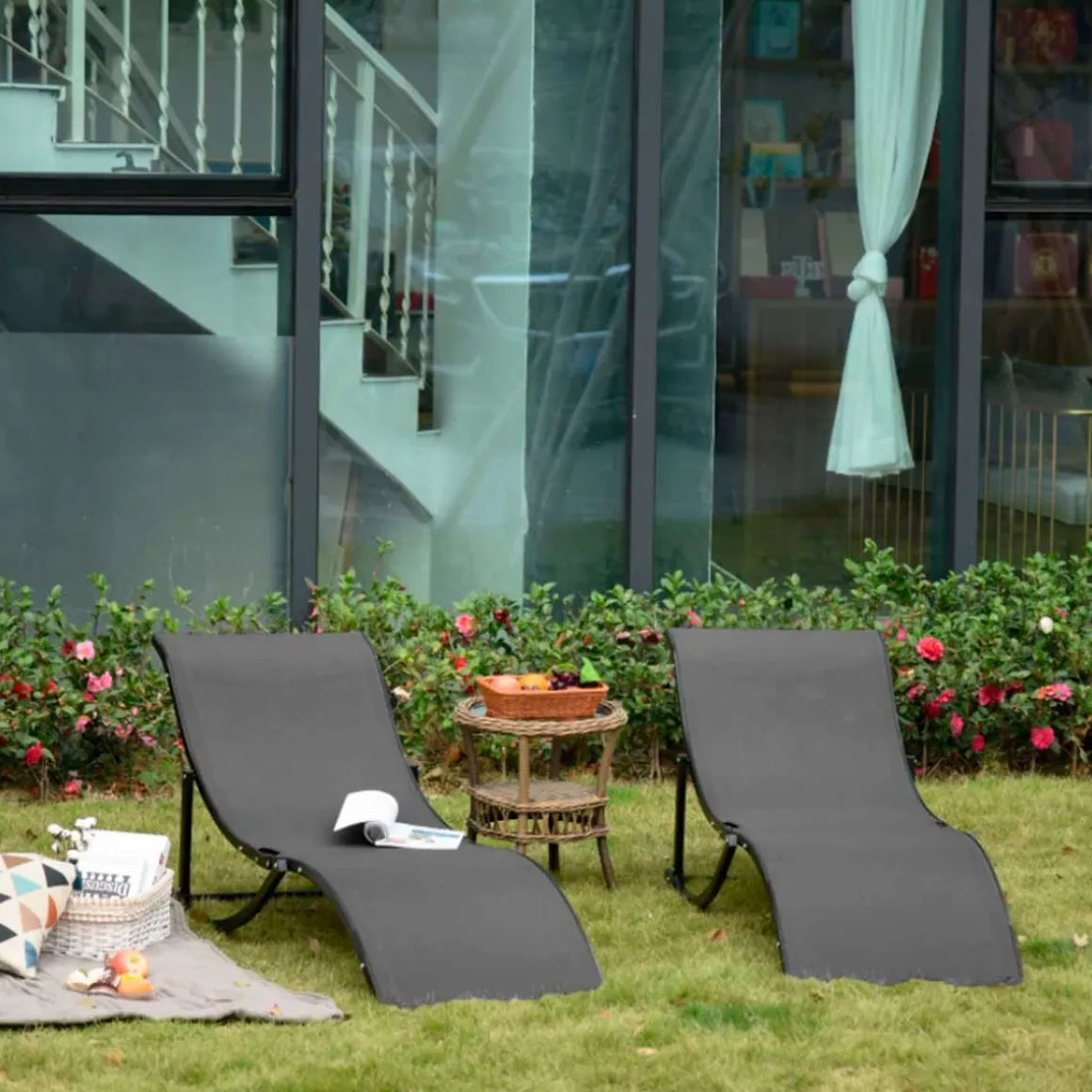 Pack de 2 tumbonas Outsunny plegables forma de S ergonómicas gris 63x61x165 cm