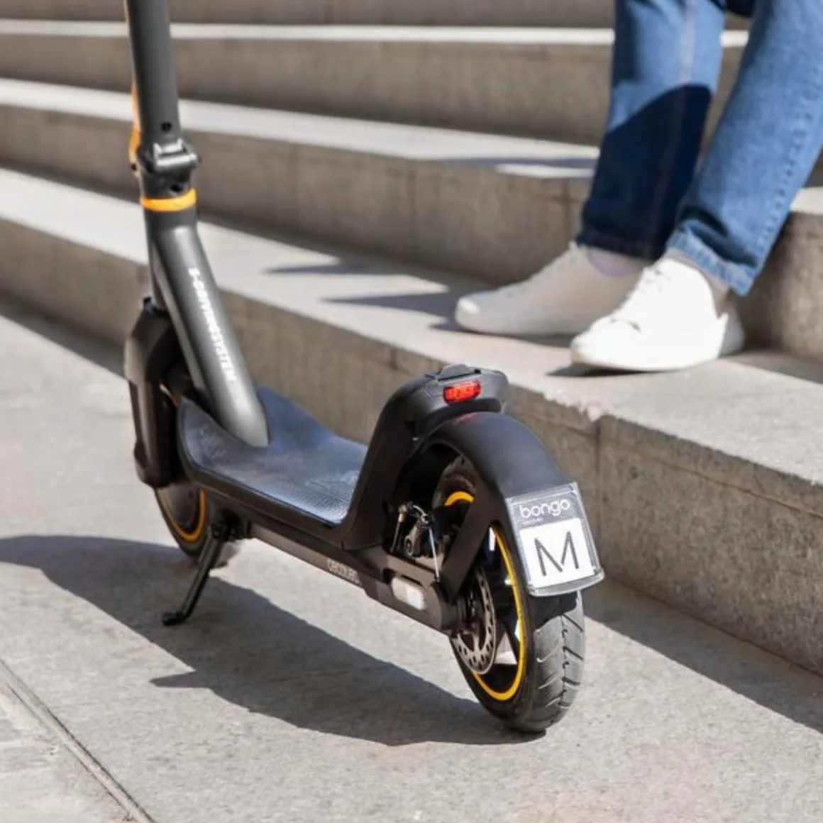 Patinete eléctrico Cecotec Bongo Serie M30 Connected 700W 30km homologado