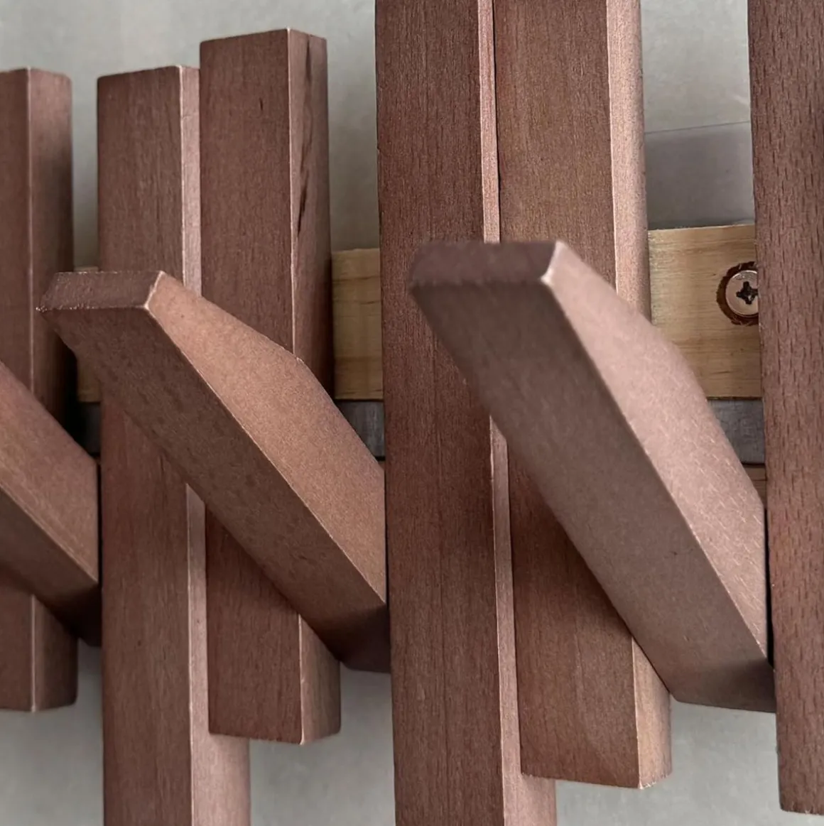 Perchero Nórdico 3 ganchos madera maciza 20x22,8x3,3 cm