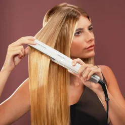 Plancha de pelo Cecotec Lisse Plasma placas flotantes diseño Slim gris