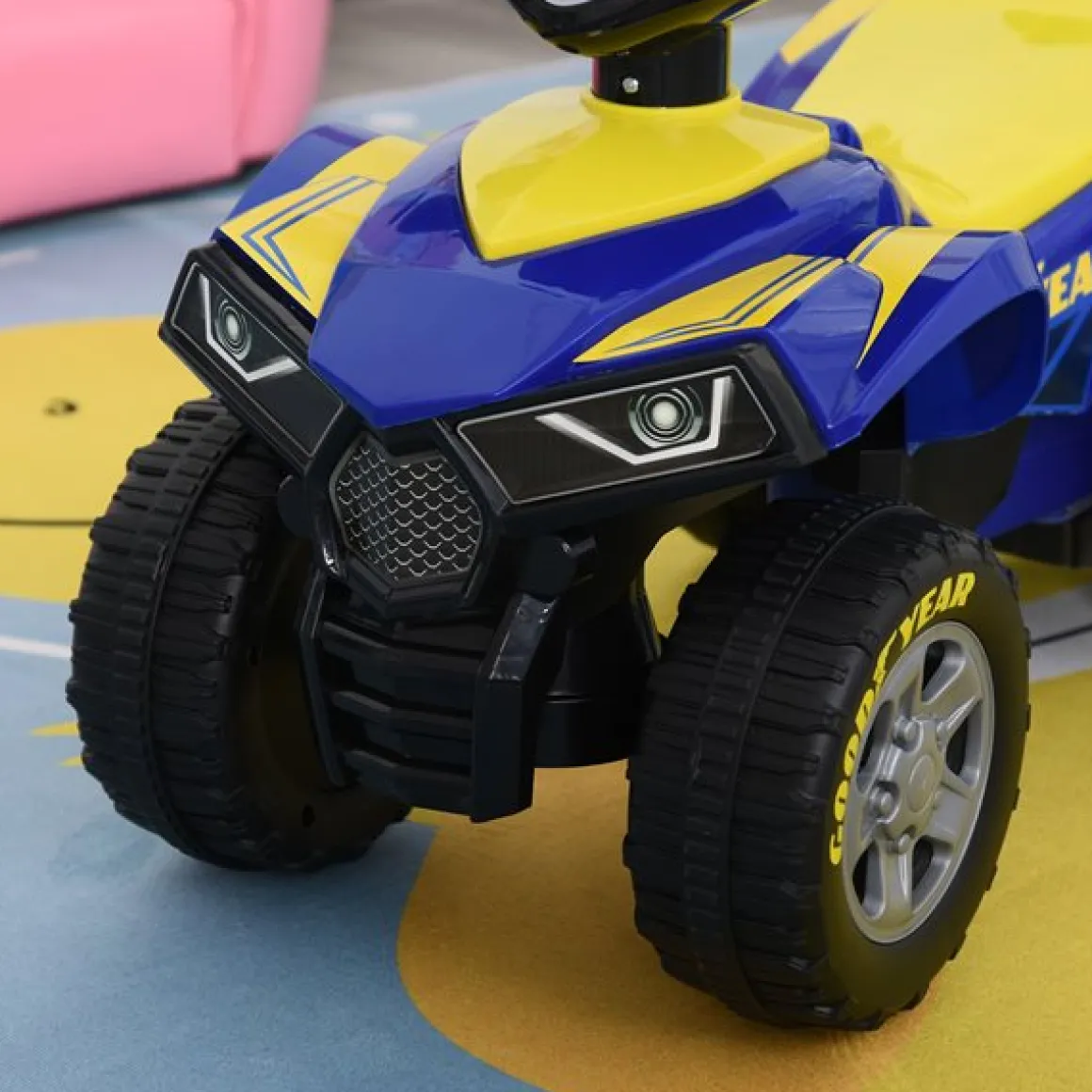 Quad Correpasillos Goodyear +12M amarillo/azul 42x38x60 cm