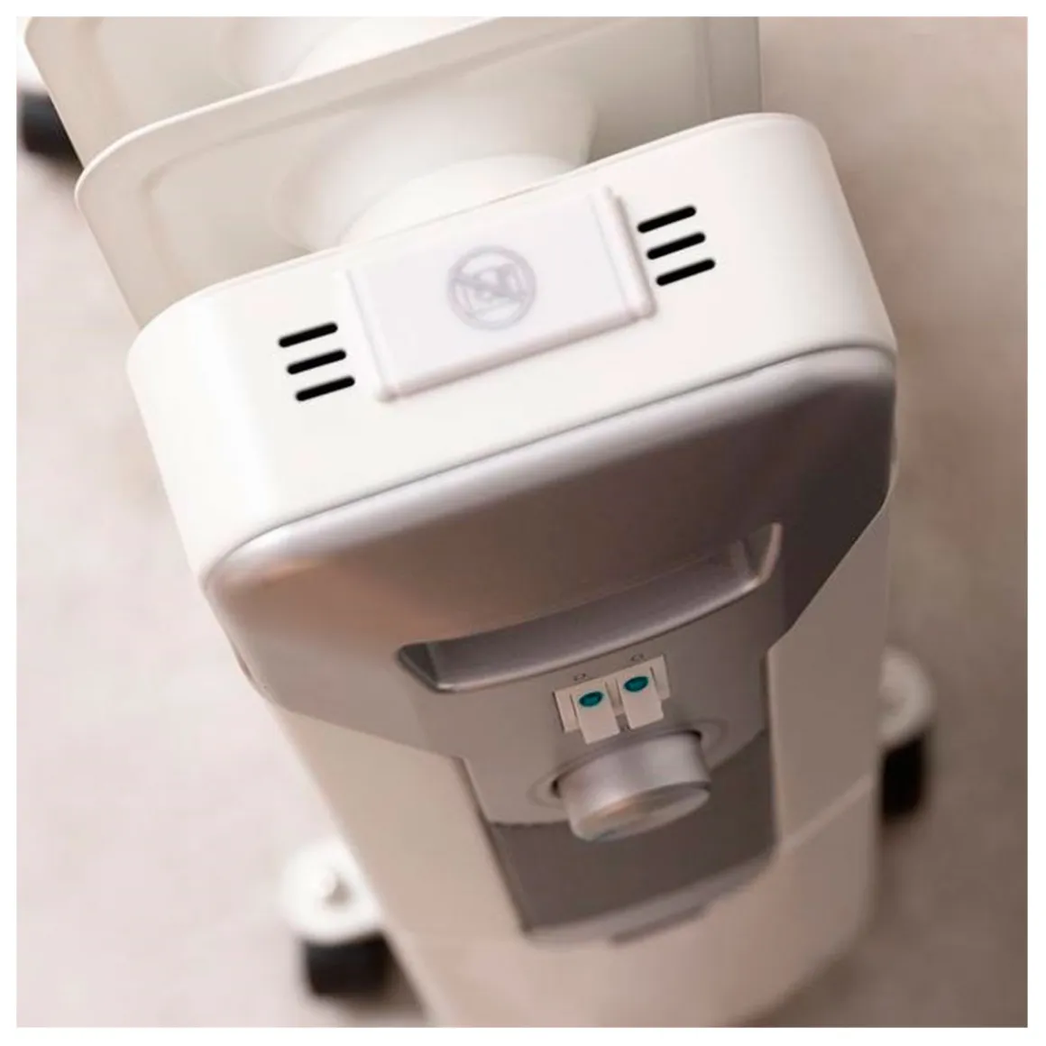 Radiador de aceite Cecotec ReadyWarm 11000 Space 11 módulos 2500W blanco