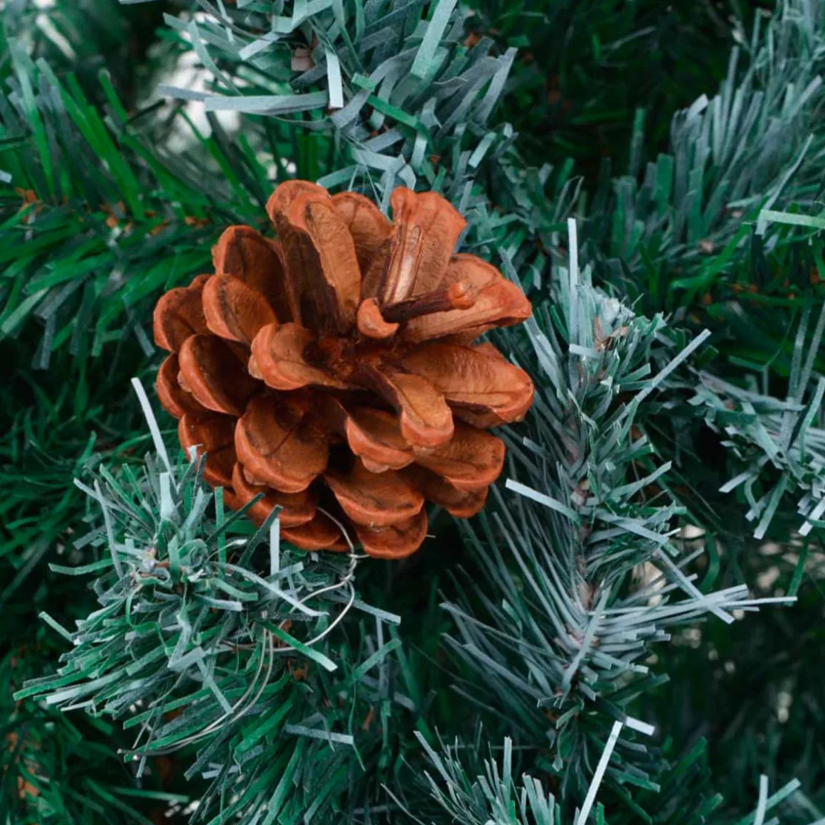 Árbol de Navidad glaseado con piñas 540 ramas verde 180 cm