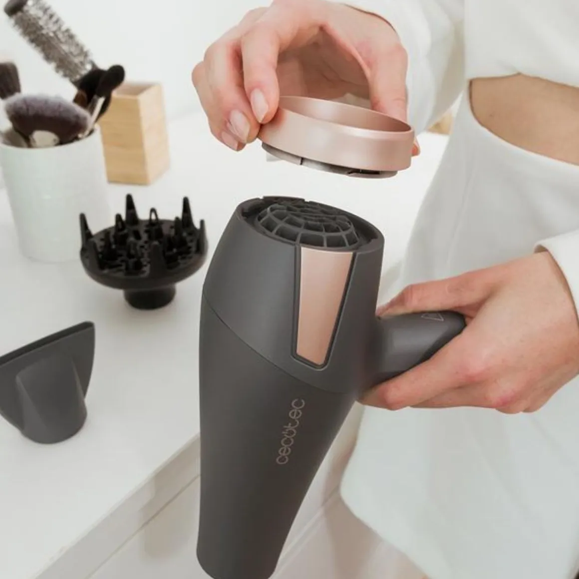 Secador de pelo Cecotec Bamba IoniCare Radiance AC 2500 W tecnología de iones negro
