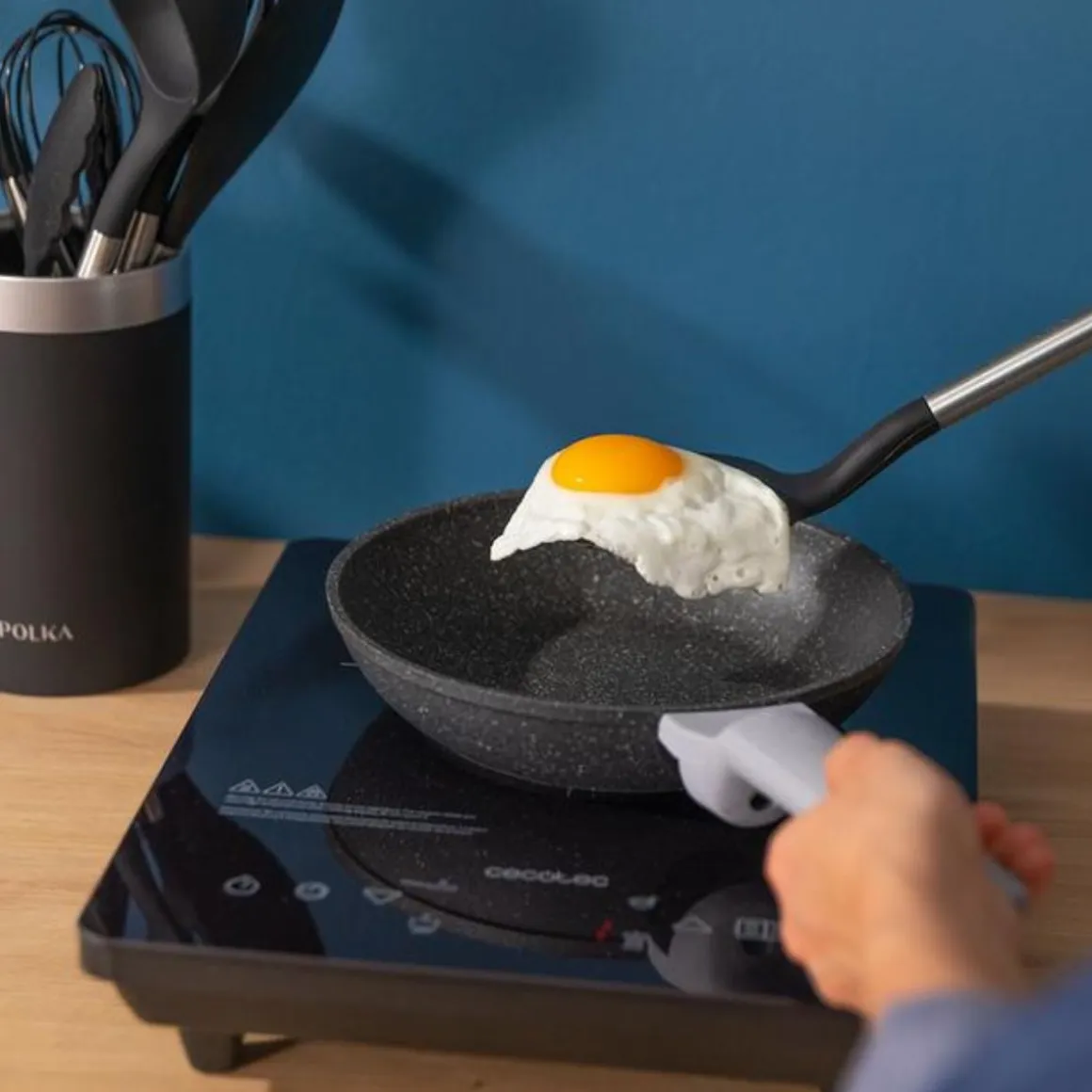Set de 9 utensilios de cocina Cecotec Polka Excellence Force mango soft touch negro