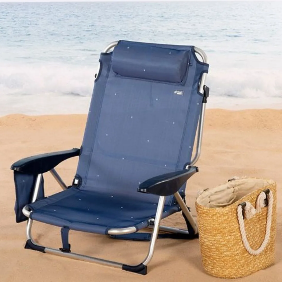 Silla de playa baja Aktive reclinable 4 posiciones + cojín azul 76x57x45 cm