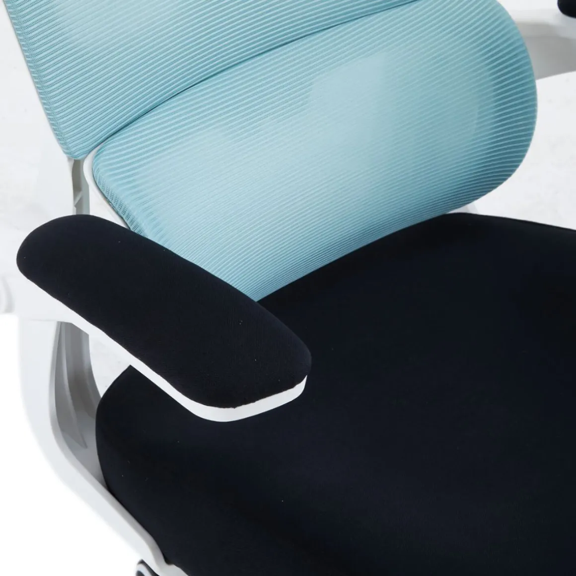 Silla gaming Ergo Waxter giratoria con ruedas abatible
