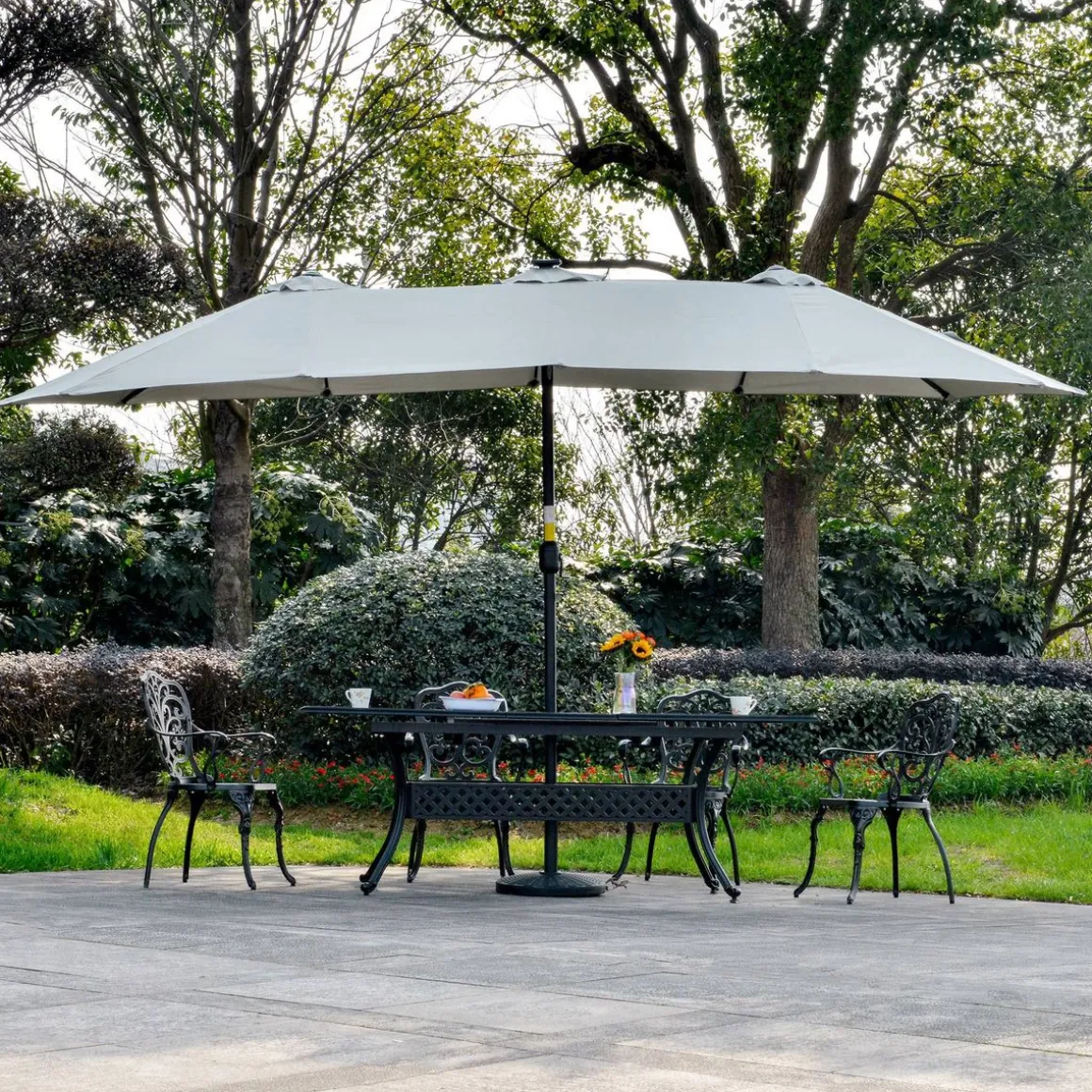 Sombrilla doble Buffalo Outsunny 2 niveles + 48 luces LED + manivela 240x450x265 cm
