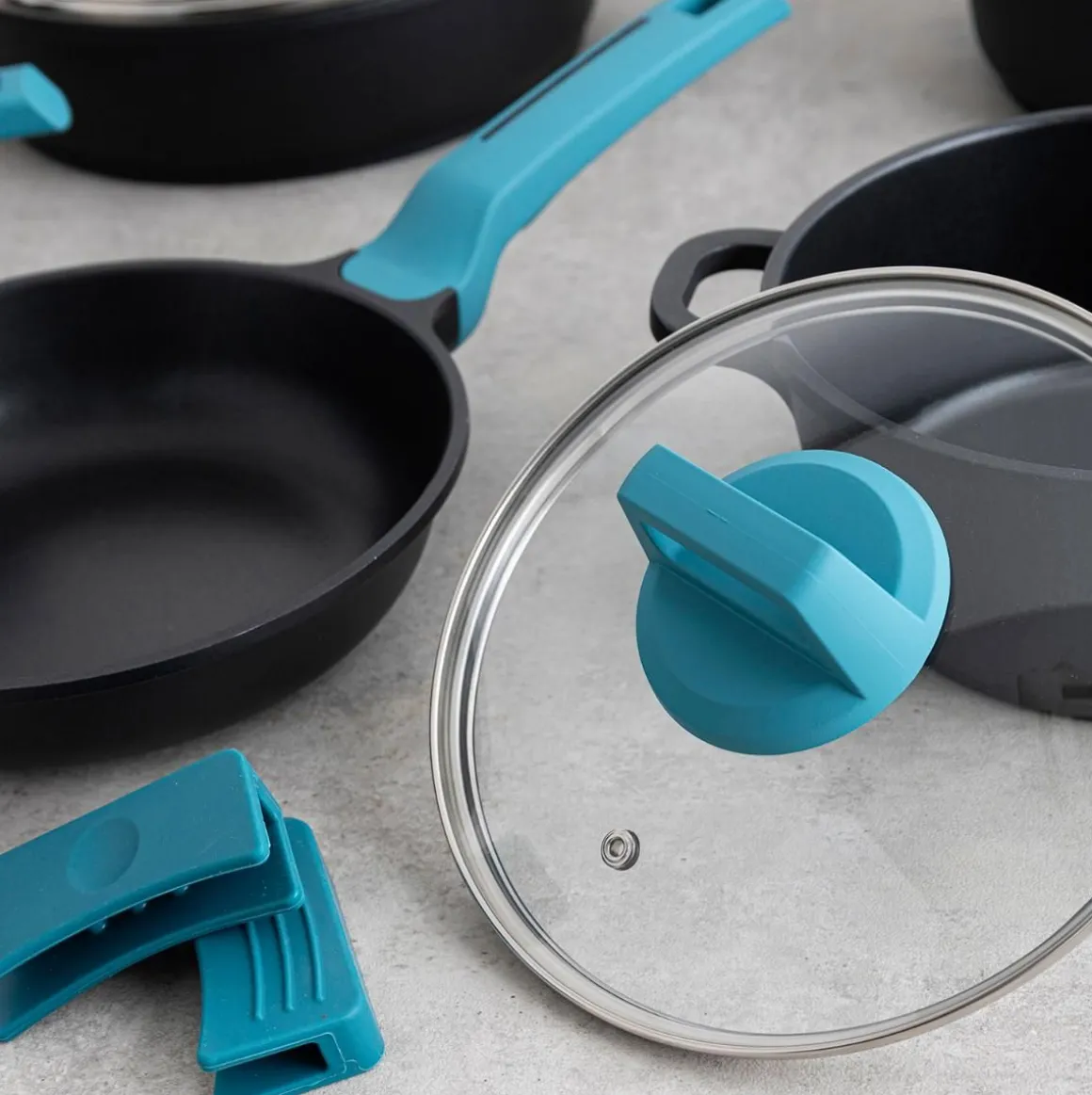 Tartera Confort Quid con tapa aluminio fundido azul/negro